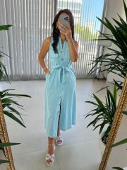 Mc 5946 Babyblaues Kleid aus Baumwollleinen mit Taschendetail