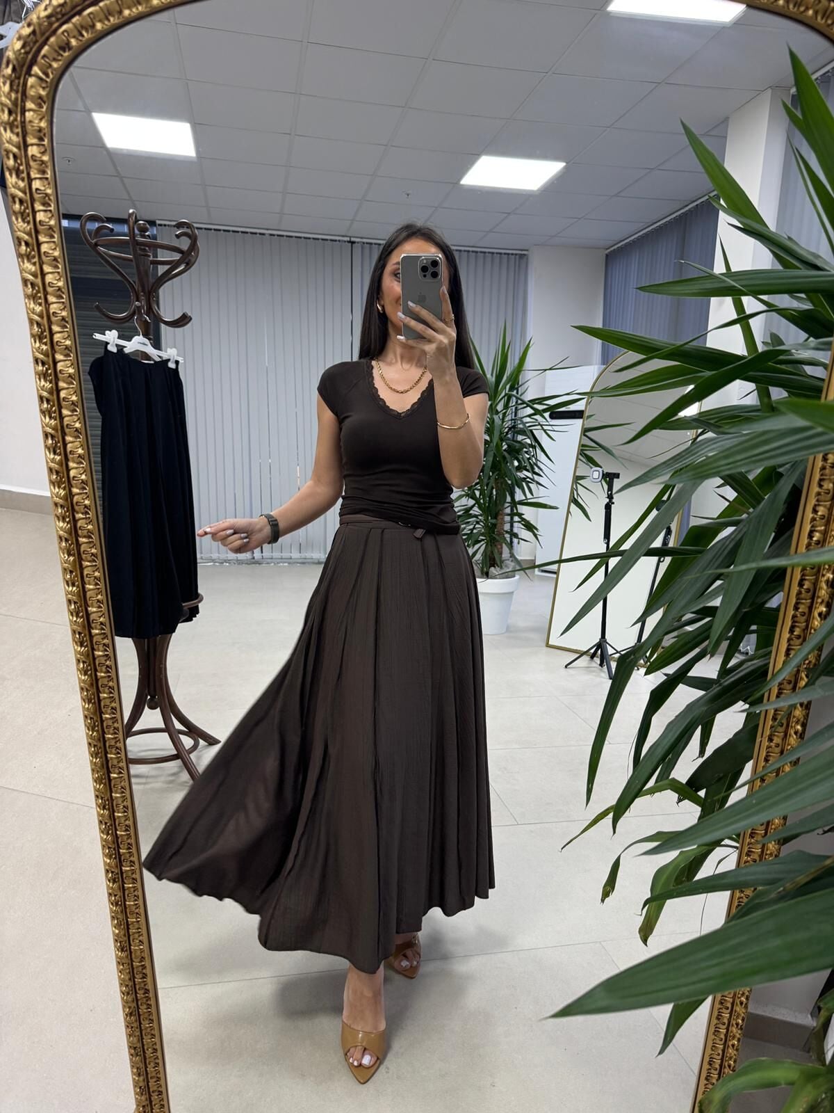 La 56985 Parça Dikişli Kraşlı Kahve Etek