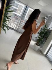 My 3718 Kahve Broş Detaylı Krep Elbise