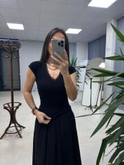 İv 26309 V Yaka Dantelli Siyah Bluz