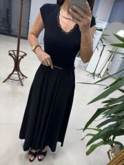 İv 26309 V Yaka Dantelli Siyah Bluz