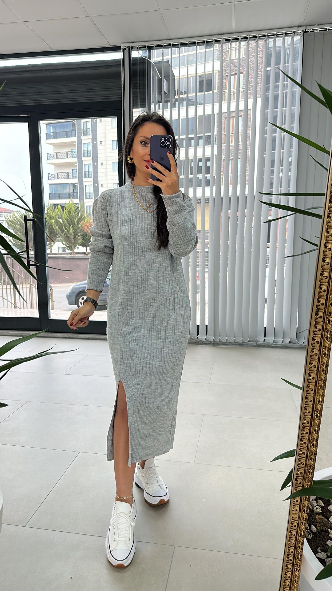 Bisiklet Yaka Yırtmaç Detaylı Antrasit Elbise