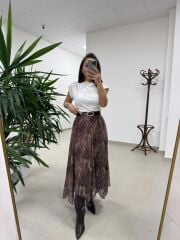 Mz 22805 Vatkalı Verev Kesim Ekru Tişört