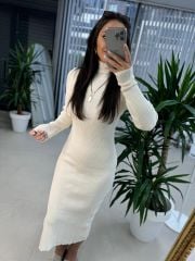 Krem Fitilli Yırtmaçlı Triko Kalem Elbise