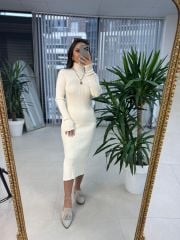 Krem Fitilli Yırtmaçlı Triko Kalem Elbise