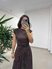 Mz 22805 Vatkalı Verev Kesim Kahve Bluz