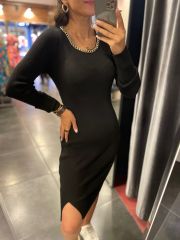 Zincirli Siyah Kalem Elbise