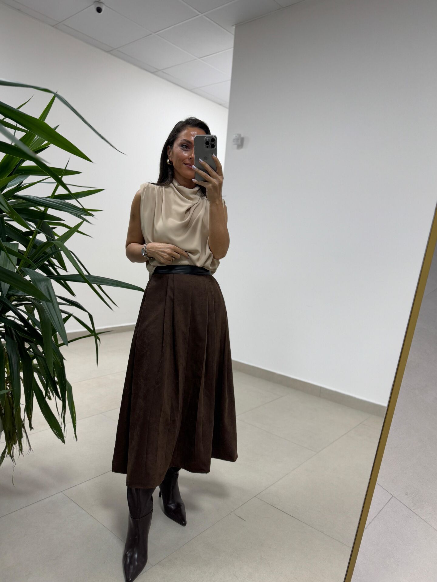 Ms 7093 Bel Detaylı Kahve Süet Etek