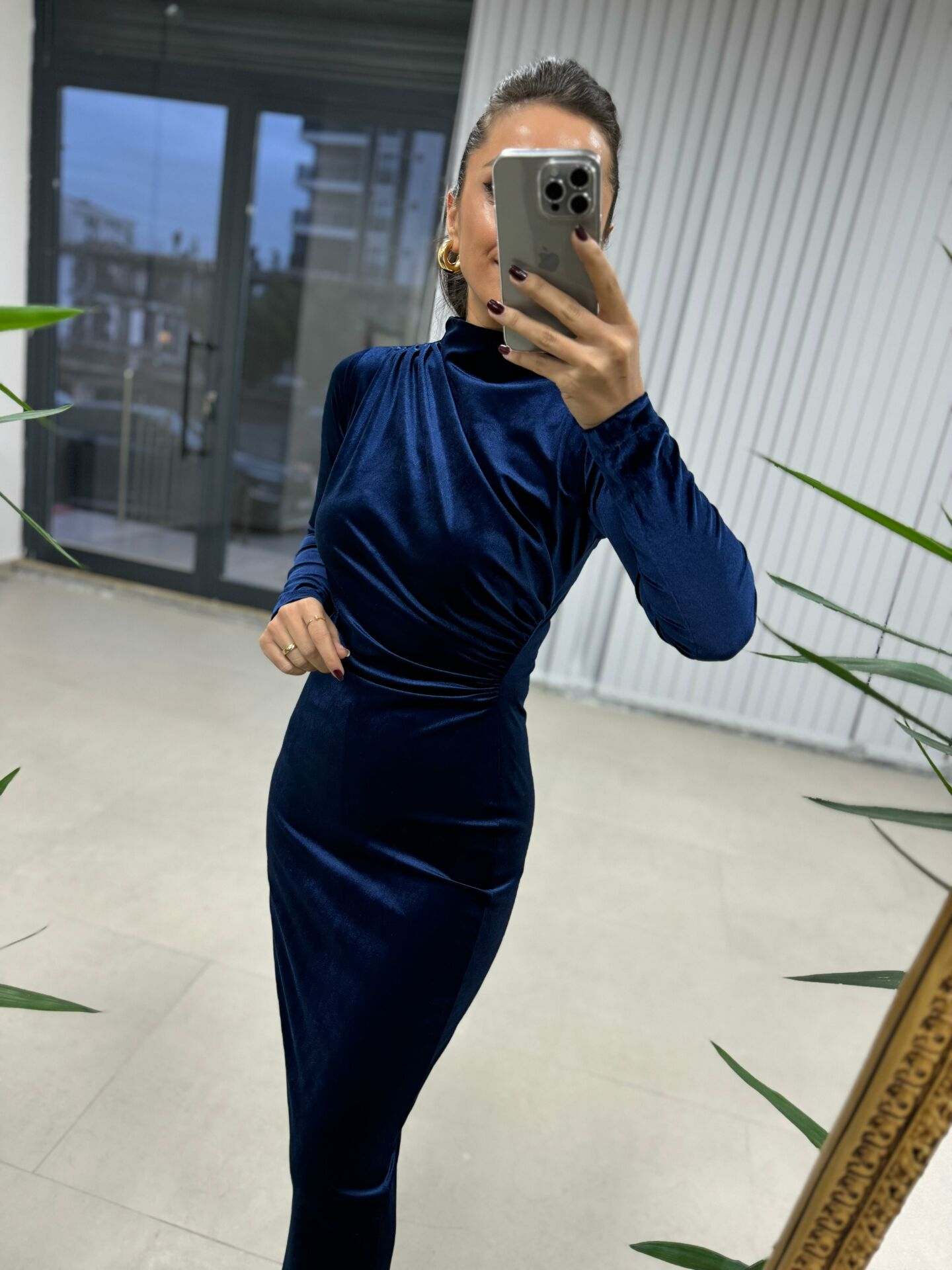 Ms Drapeli Saks Kadife Elbise