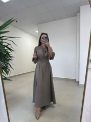 Fl 2348 Yaka Fular Detaylı Haki Kuşaklı Elbise