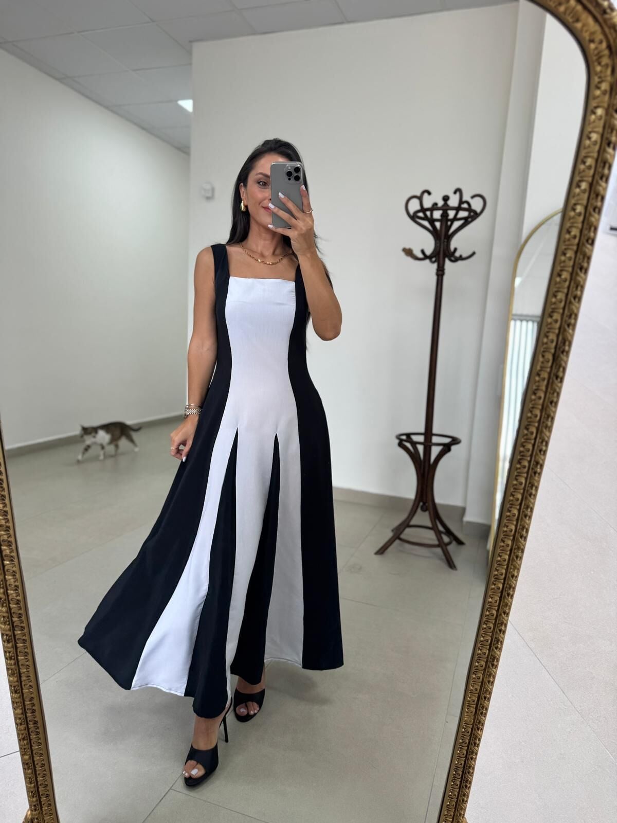 Ms 27 Asil Tensel Siyah-Beyaz Maksi Elbise