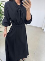 Fl 2348 Yaka Fular Detaylı Siyah Kuşaklı Elbise