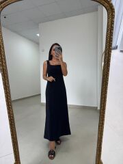 Ms 22 Kare Yaka Tensel Siyah Elbise