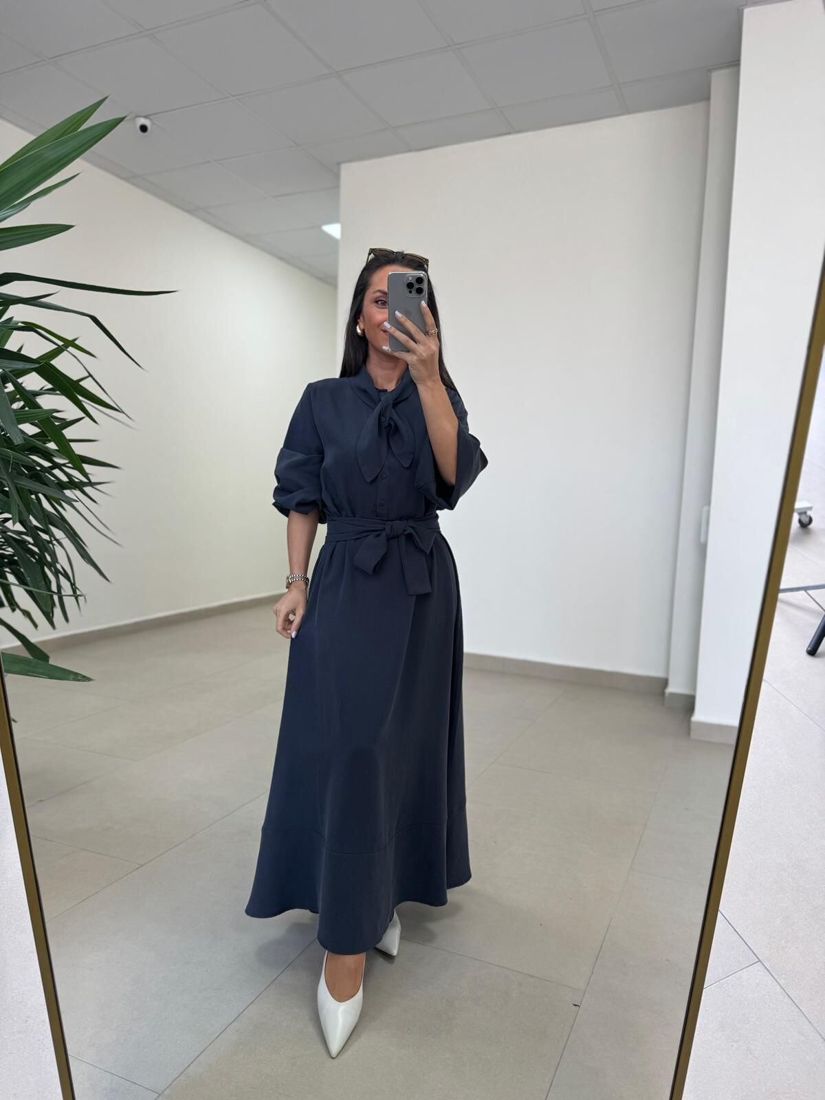 Fl 2348 Yaka Fular Detaylı Petrol Kuşaklı Elbise