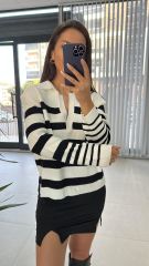 Beyaz Siyah Çizgili Kazak