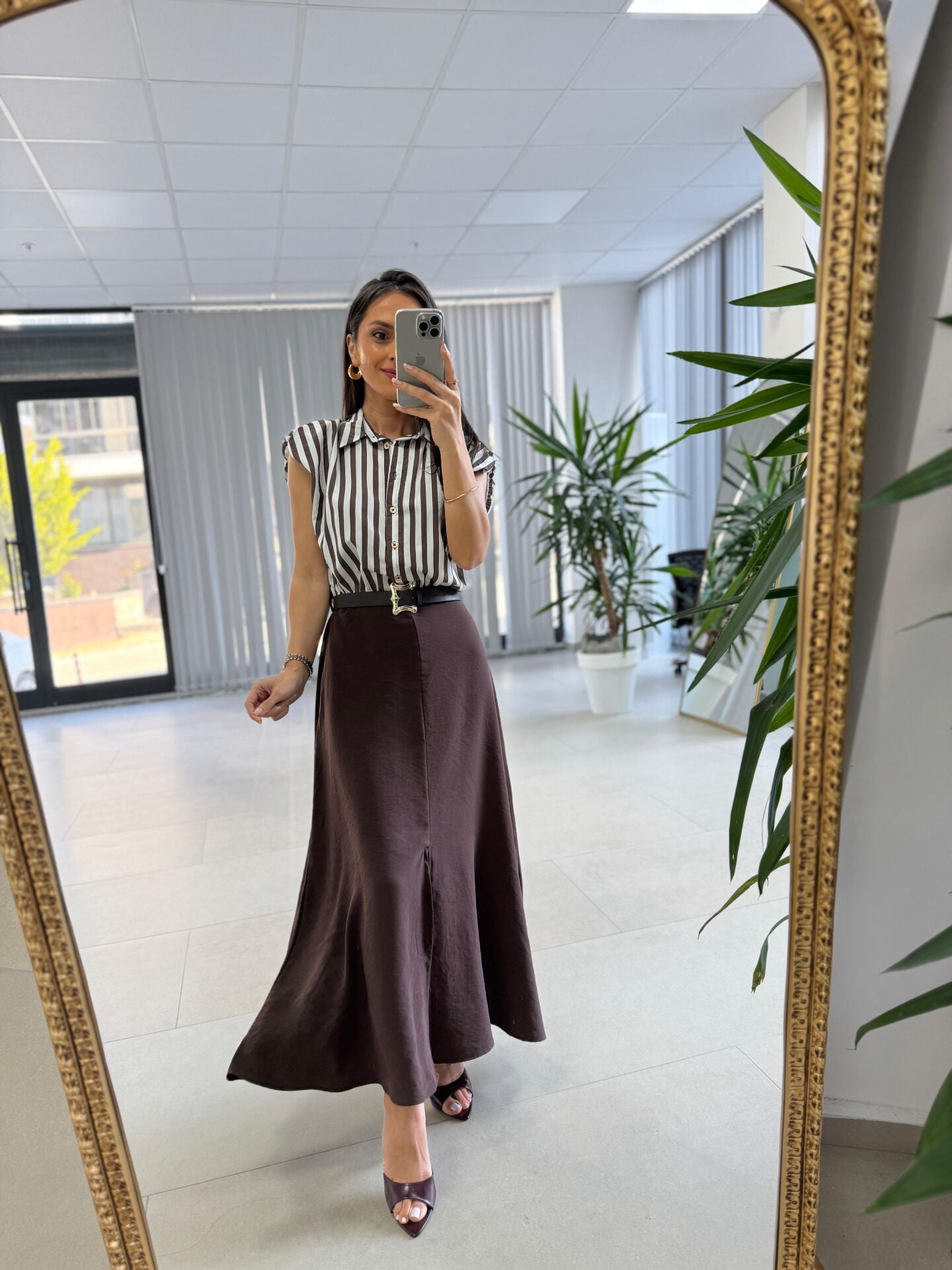 Nx 4874 Kahve Çizgili Gömlek Detaylı Kemerli Elbise