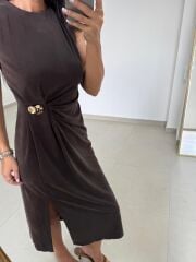 Kk 4240 Tensel Broş Detaylı Kahve Elbise