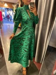 Grün-schwarzes Kleid mit Wassermelonenärmeln