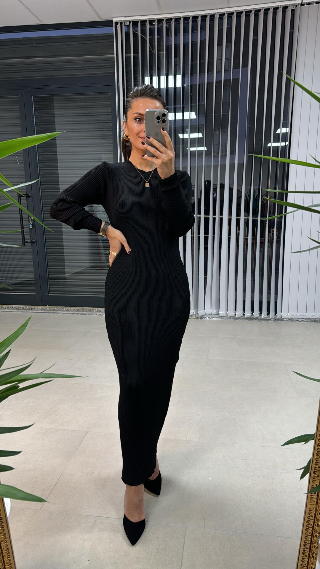 Bh Siyah Kalem Triko Elbise