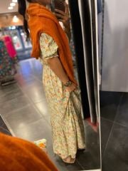 Turuncu çiçekli maxi boy elbise