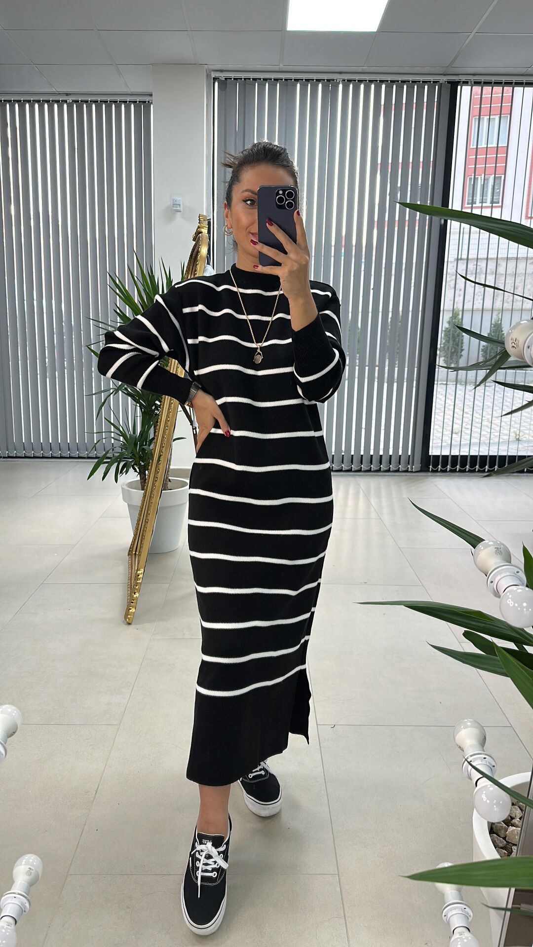 Siyah Çizgili Bisiklet Yaka Triko elbise