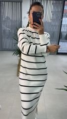 Beyaz Çizgili Bisiklet Yaka Triko elbise