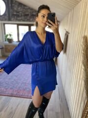 Saks düğme detaylı saten elbise