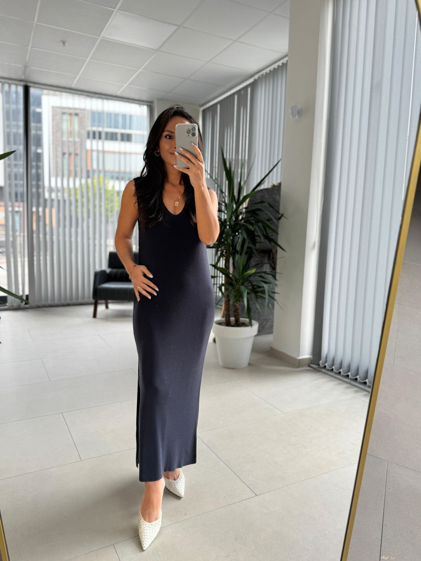 Orj Marka V Yaka Çelik Kalem Elbise