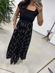 Ms 243 Kare Yaka Siyah Desenli Kısa Kol Elbise