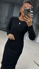 Ms Siyah Yırtmaçlı Yumoş Elbise