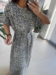 Bb 28972 Yaka Yıldız Detaylı Leopar Elbise