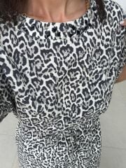 Bb 28972 Yaka Yıldız Detaylı Leopar Elbise