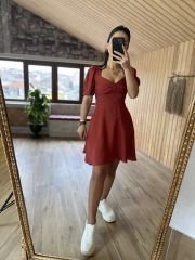 Öpücük yaka pamuk keten elbise