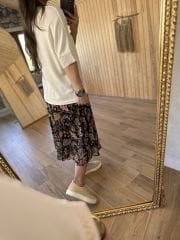 V-neck cream knit blouse