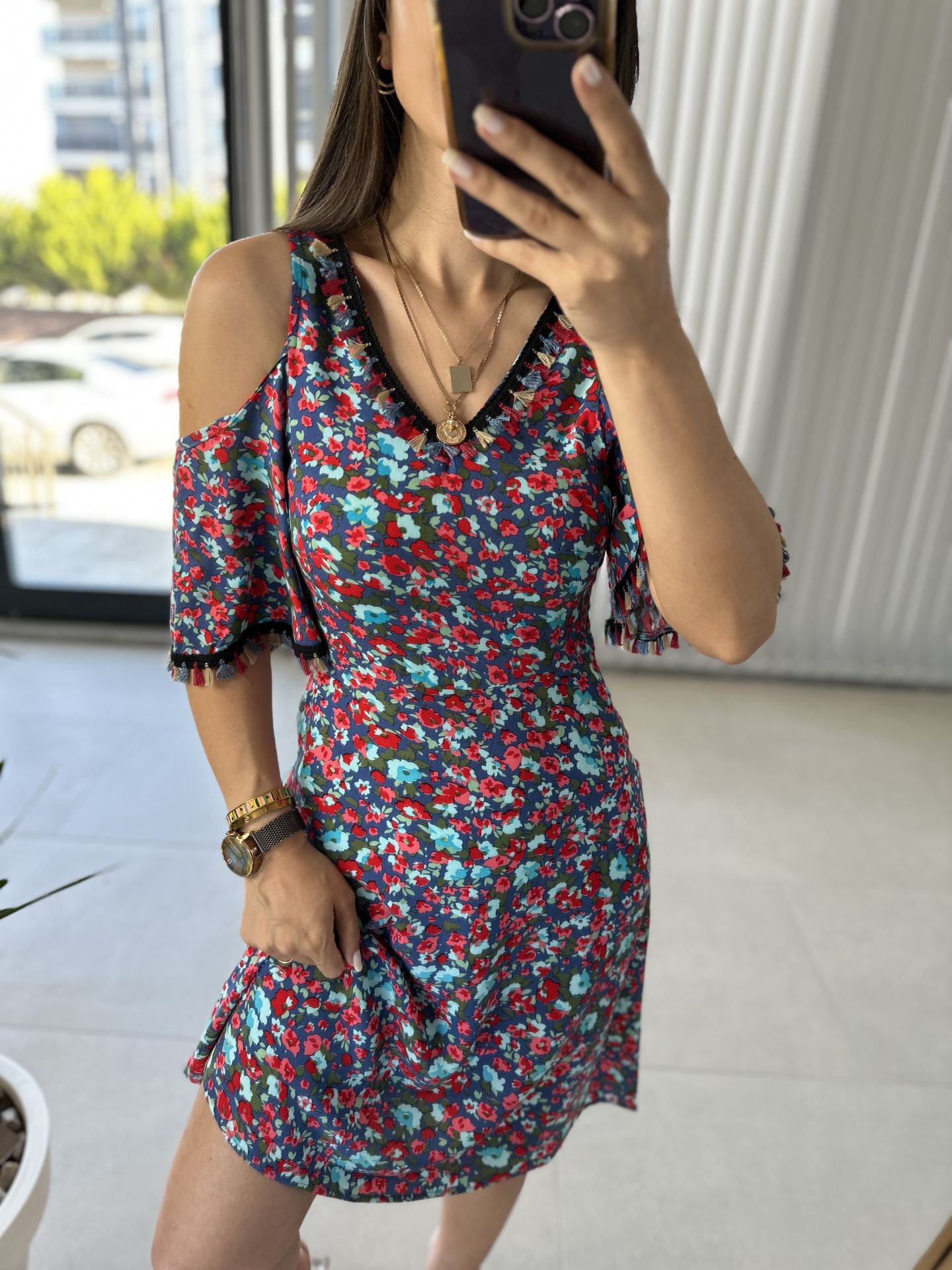 Omuz Detaylı laci çiçekli elbise