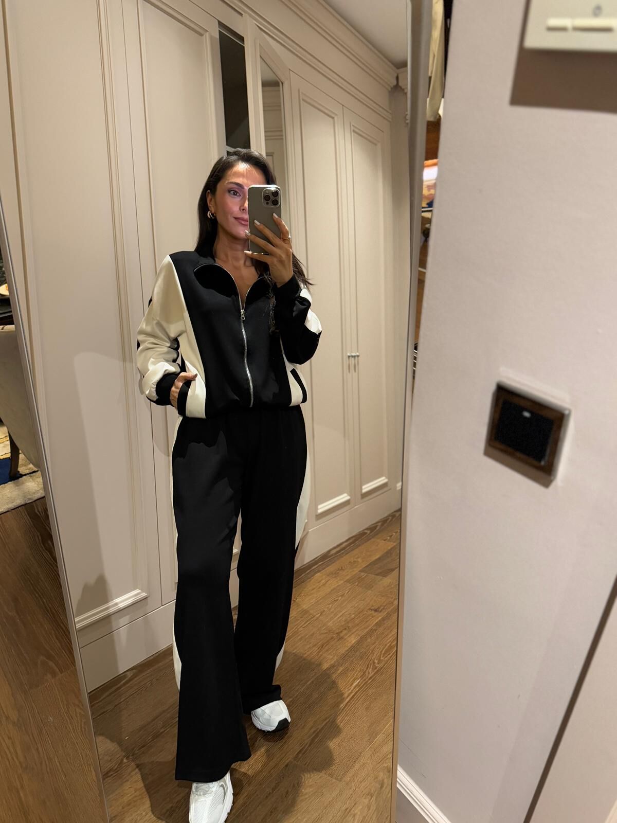 Art 3001 Siyah - Beyaz Modal Takım