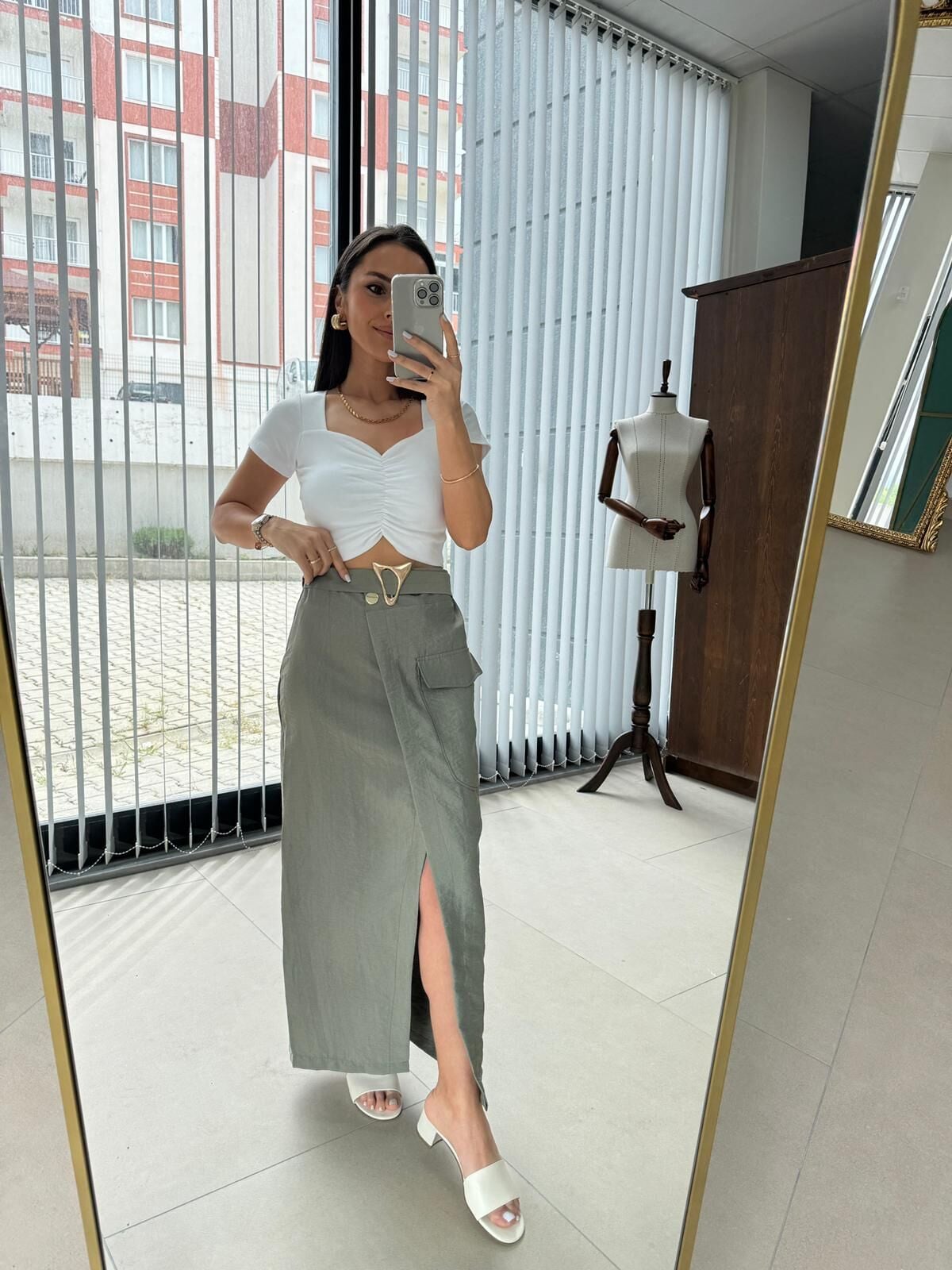 Kd 7896 Tasarım Paraşüt Kumaş Mint Yeşili Etek