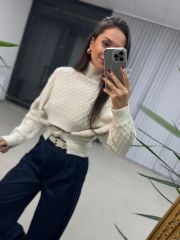 Tasarım Bağlama Detaylı Krem Triko