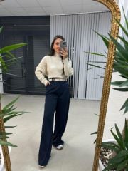 Tasarım Bağlama Detaylı Krem Triko