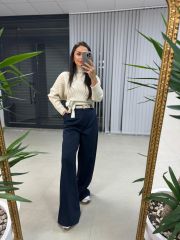 Tasarım Bağlama Detaylı Krem Triko