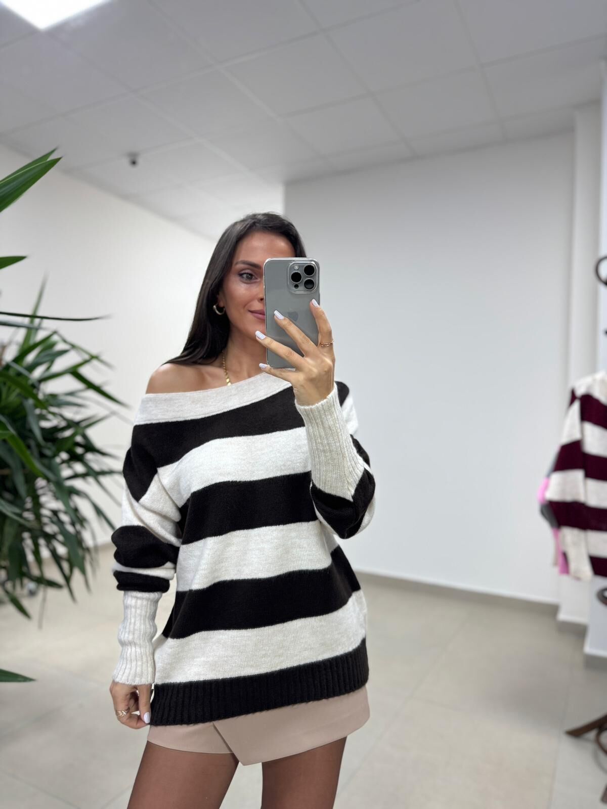 Mz 22846 Kahve Kayık Yaka Çizgili Triko