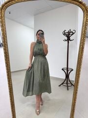 Kd 7843 Yeşil Puantiyeli Pamuk Saten Zincirli Elbise