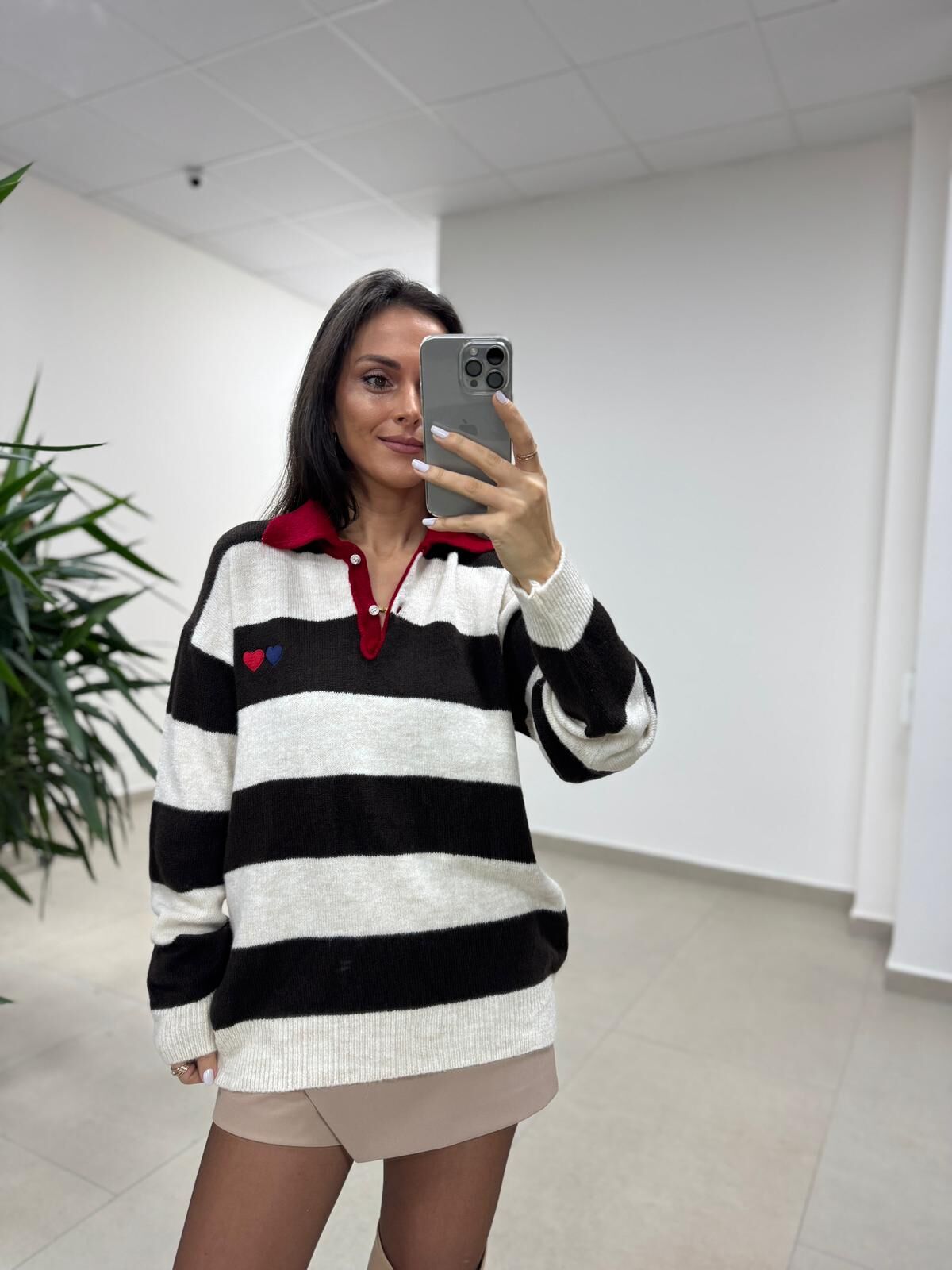 Mz 22843 Kalp Nakışlı Polo Yaka Kahve Triko