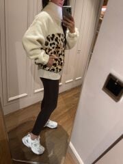 Mz 22746 Krem - Leopar Desenli Peluş Sweat