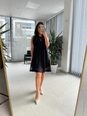Bb 29983 Siyah Kolsuz Fisto Detaylı Elbise