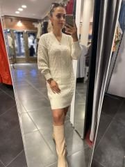 V yaka krem tunik elbise