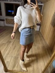 Weicher weißer Rollkragenpullover