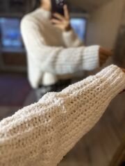 Weicher weißer Rollkragenpullover