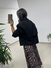 Ms 218 Püskül Detaylı Siyah Kaşe Ceket