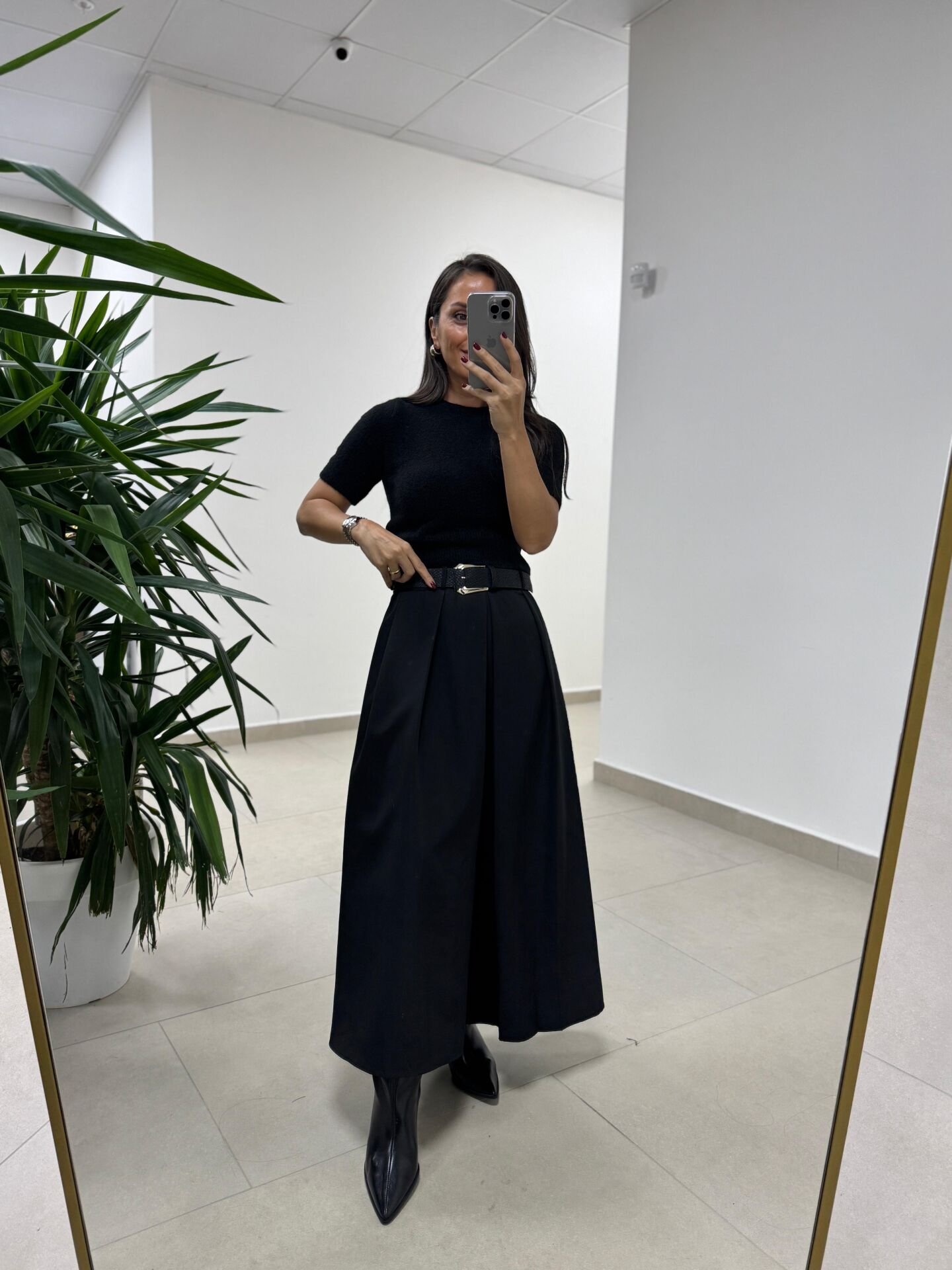 Ms Kendinden Kemerli Siyah Kloş Etek